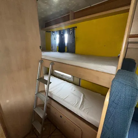 Share Camper
